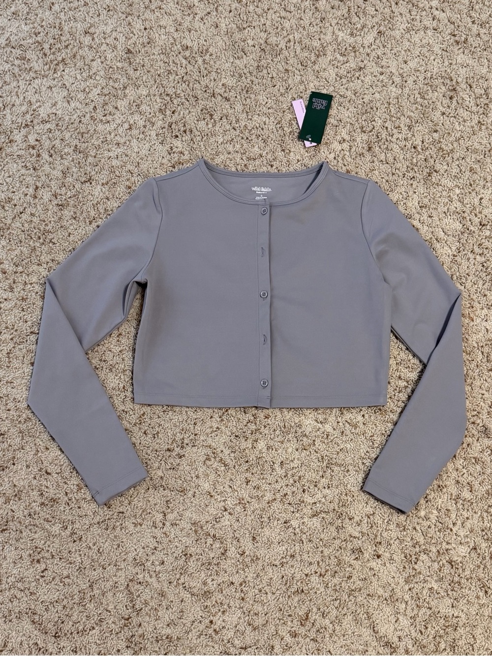 Wild Fable Women’s Gray Cropped Butter-Bliss Button-Down Cardigan. Size S. NWT!